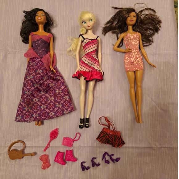 (3) Random Barbie & Disney Dolls with Accessories - Picture 1 of 7